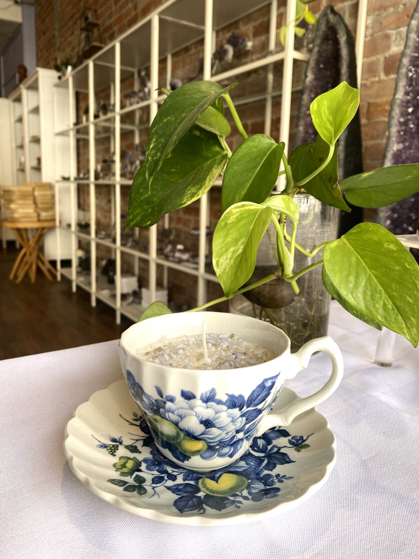 Candle - Vintage Teacup Topped with Crystal Confetti