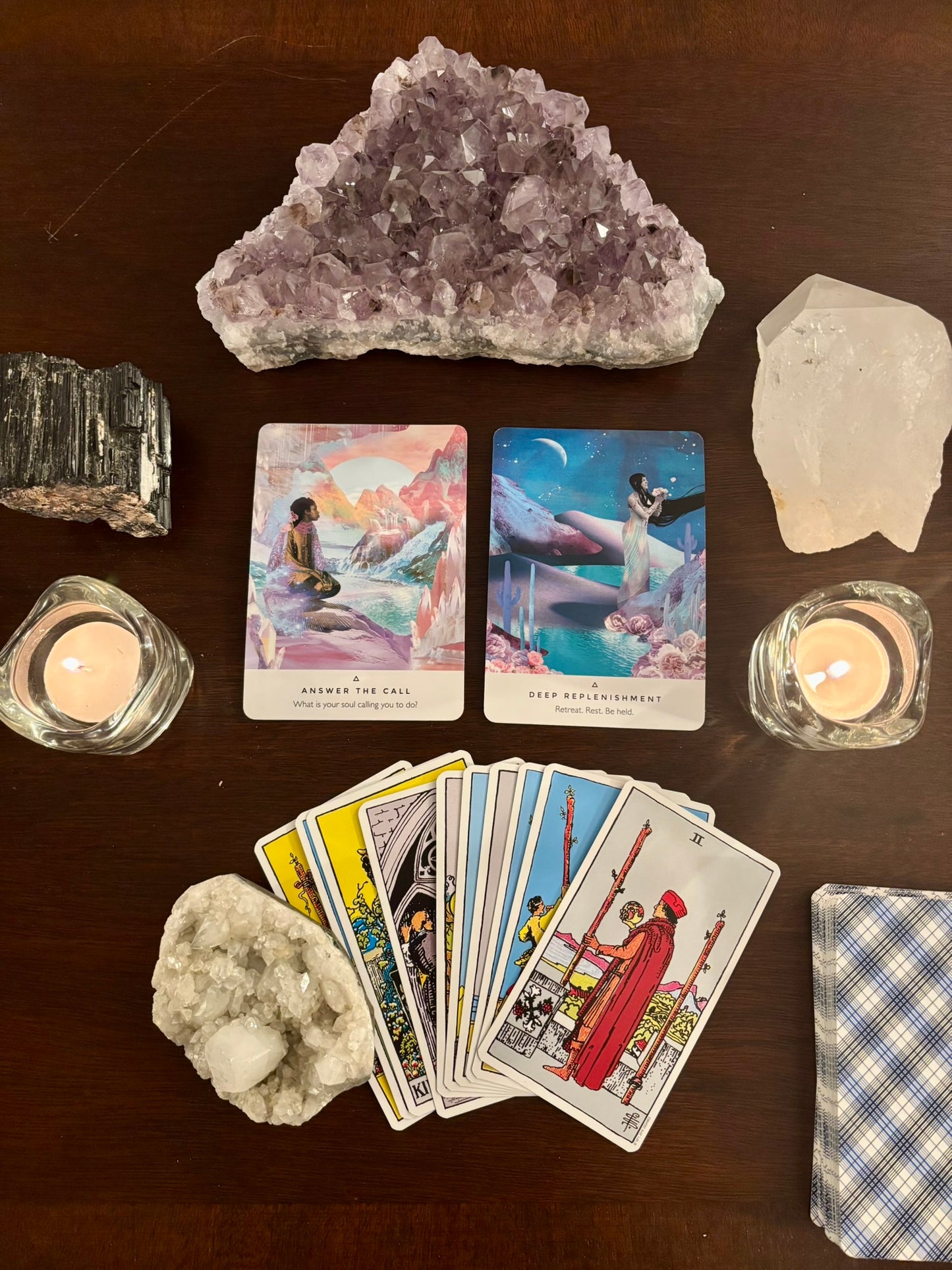 Tarot Session with Elvira - 30 minutes
