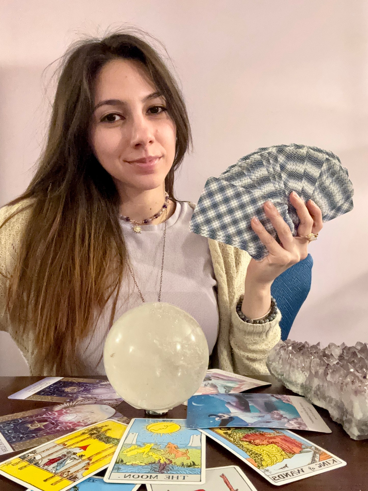 Tarot Session with Elvira - 30 minutes