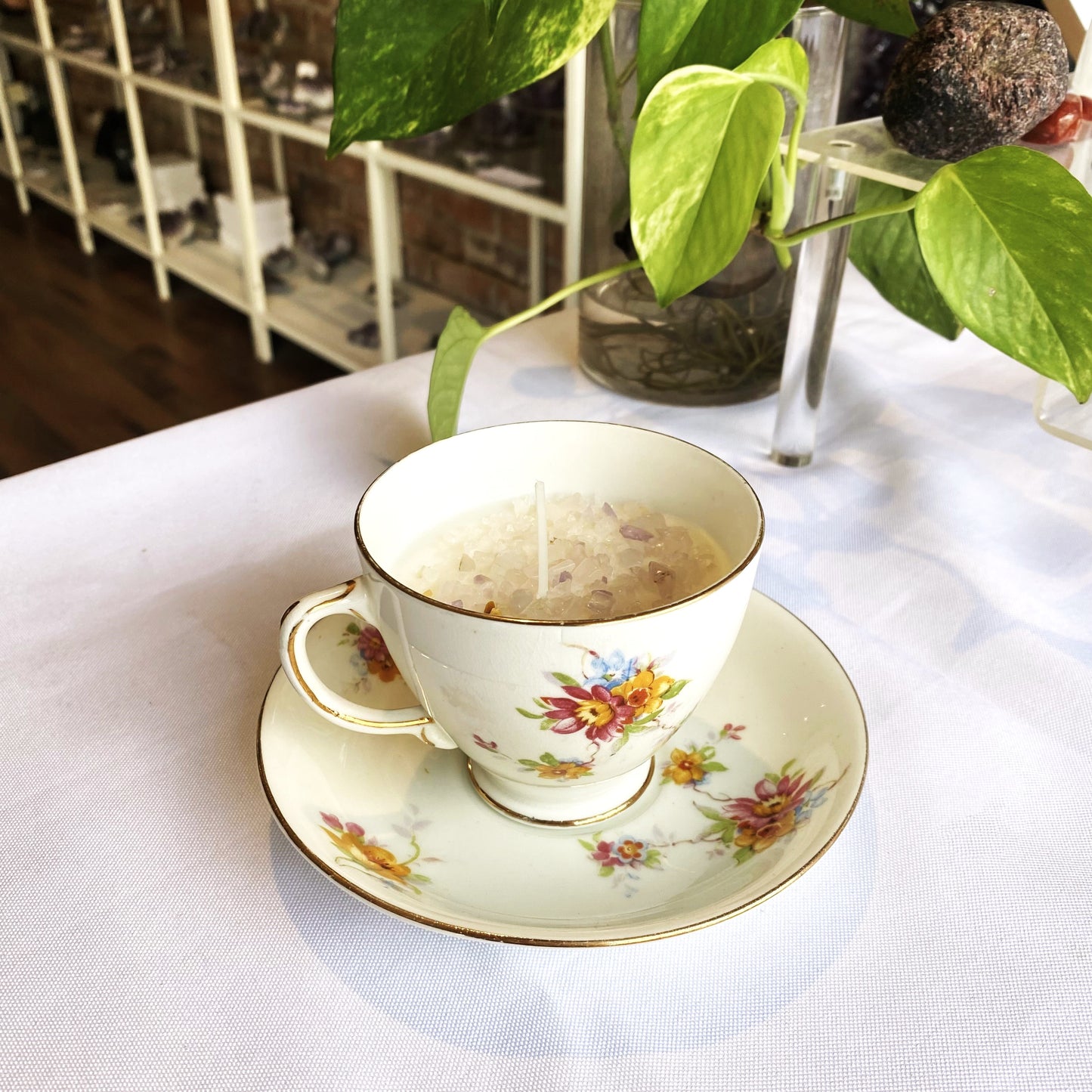 Candle - Vintage Teacup Topped with Crystal Confetti